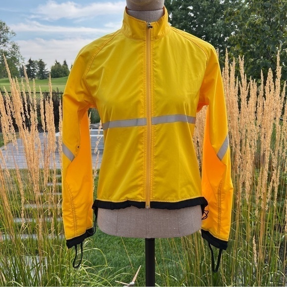 MEC Vintage Windproof Water Resistant Running Cycling Hiking Jacket - Picture 8 of 13